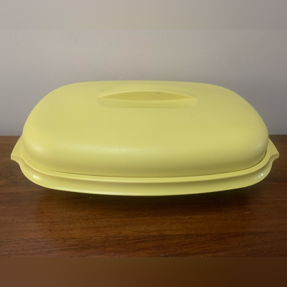 Vintage Harvest Gold Tupperware microwave serving container with insert